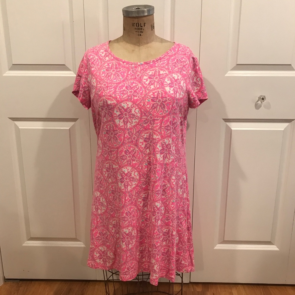 Vineyard vines hot pink sea shell dress!
